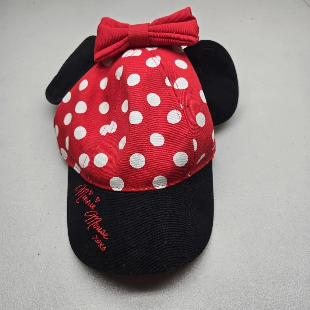 Disney Parks Unisex Baseball Cap‎ YOUTH 54-57CM Redblackwhite Curved Snapback